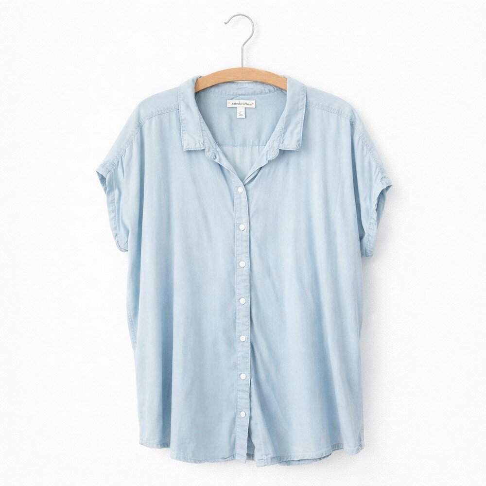 ALEXANDER JORDAN | Chambray Buttonup Short Sleeve Shirt - Women’s 2X